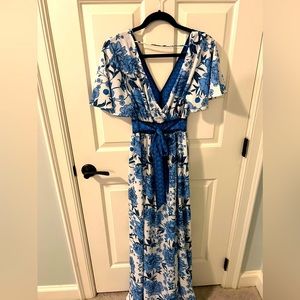 Small black maxi Vici dress